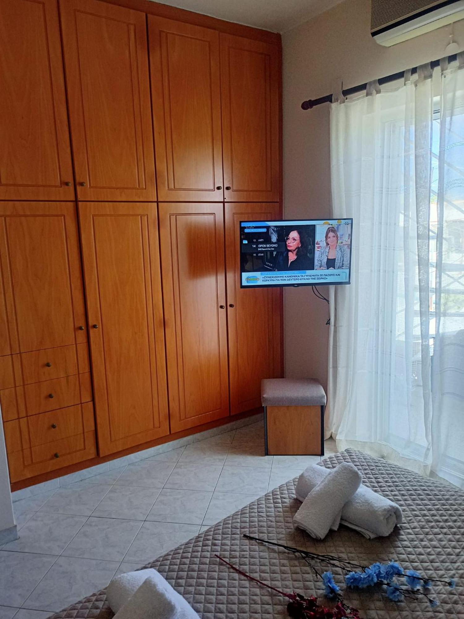 Appartamento Giannis House In Kíssamos Esterno foto